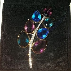 Vintage Floral Swarovski Crystal Leaf Brooch